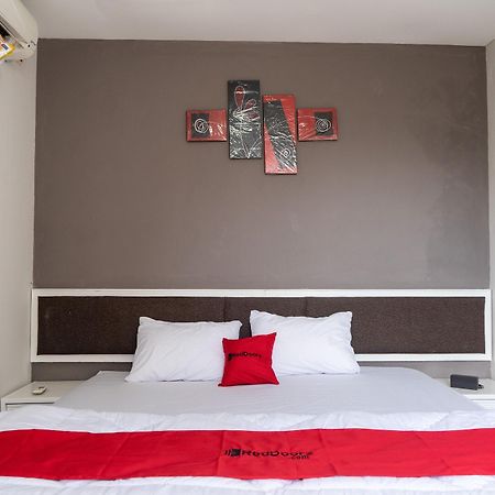 RedDoorz Plus @ Sawah Besar Jakarta Bagian luar foto