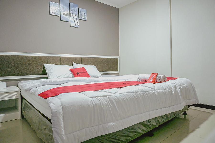 RedDoorz Plus @ Sawah Besar Jakarta Bagian luar foto